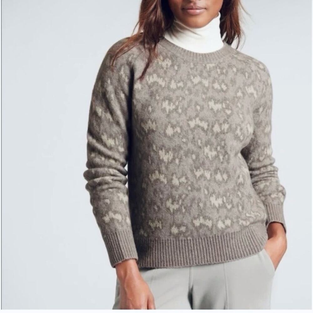 Athleta Hawthorn Textured Crew Sweater size Small